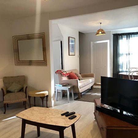 Cosy Two Bedroom House In Beautiful 拉伊 外观 照片