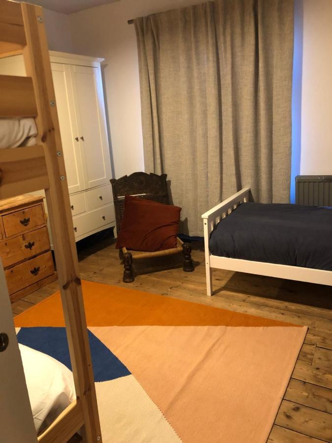 Cosy Two Bedroom House In Beautiful 拉伊 外观 照片