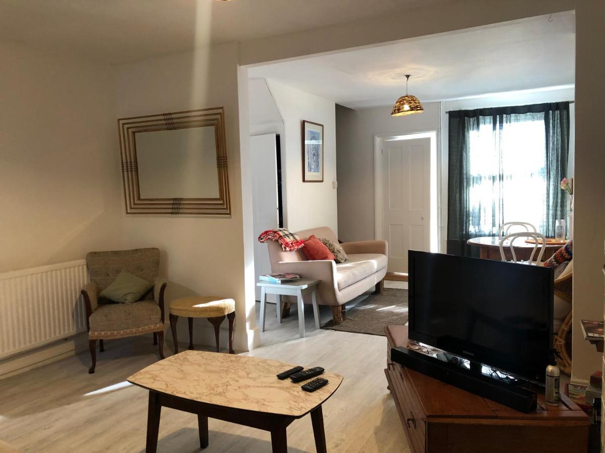 Cosy Two Bedroom House In Beautiful 拉伊 外观 照片